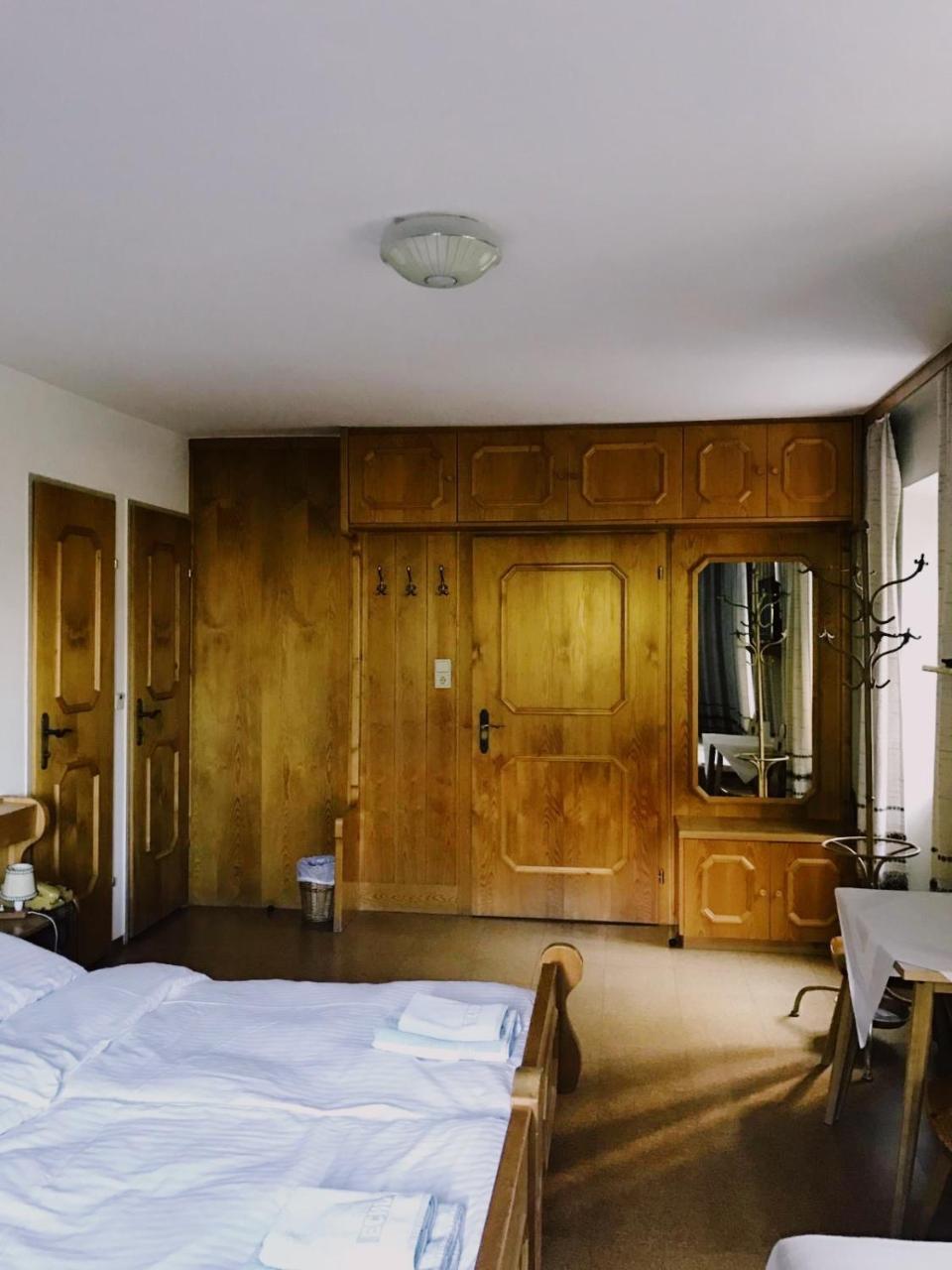 Hotel Echo 2*